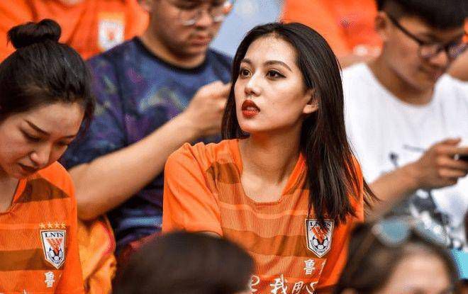 婷婷综合久久中文字幕蜜桃三电影
